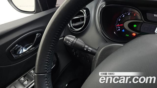Renault Korea QM3 RE 2016 — фото 17