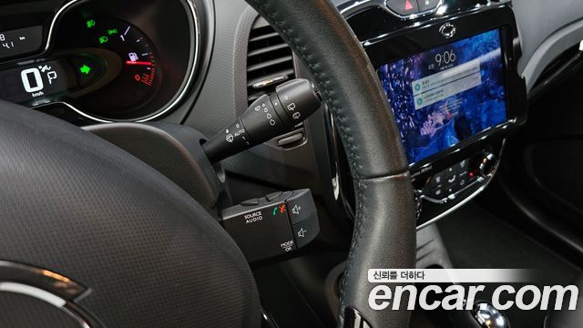 Renault Korea QM3 RE 2016 — фото 18
