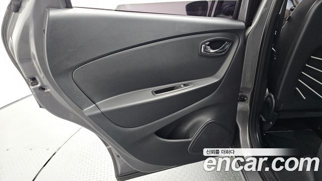 Renault Korea QM3 RE 2016 — фото 25
