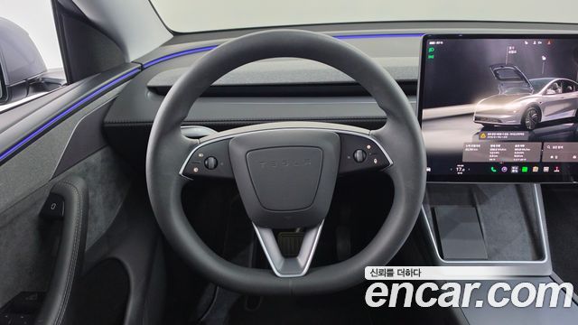 Tesla Model Y Long Range AWD 2025 — фото 13