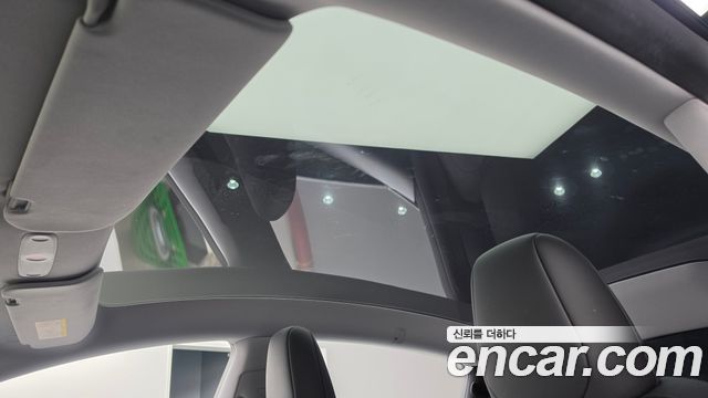 Tesla Model Y Long Range AWD 2025 — фото 15