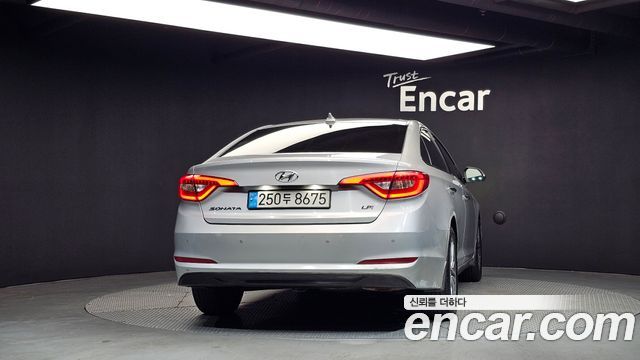 Hyundai Sonata (LF) LPI TAXI Premium 2017 — фото 4
