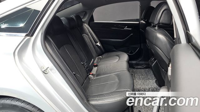 Hyundai Sonata (LF) LPI TAXI Premium 2017 — фото 11