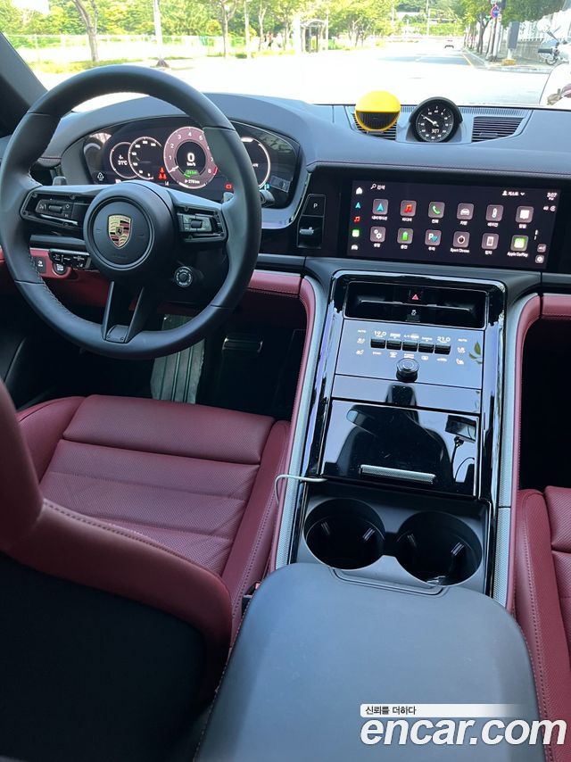 Porsche Panamera (976) 2.9 AWD E-Hybrid 2025 — фото 6