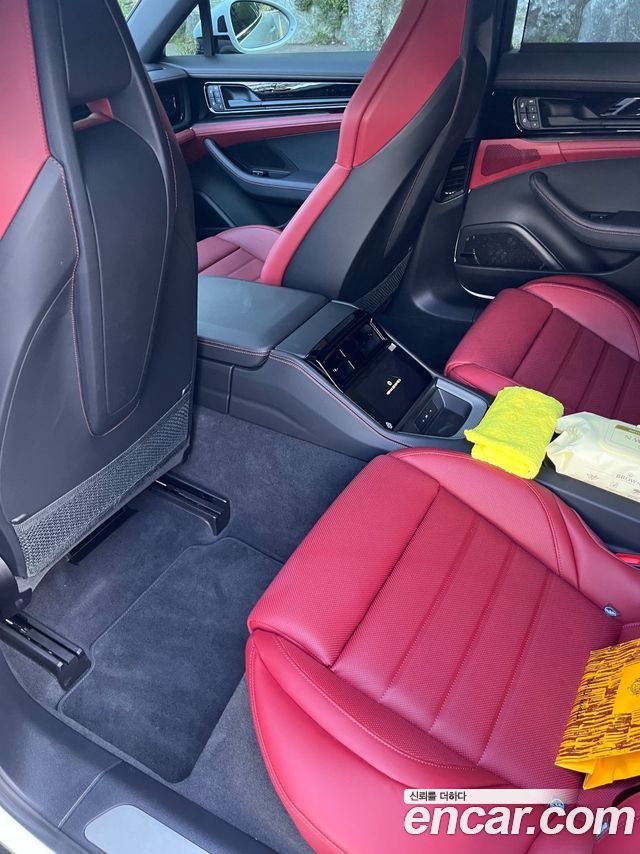 Porsche Panamera (976) 2.9 AWD E-Hybrid 2025 — фото 8