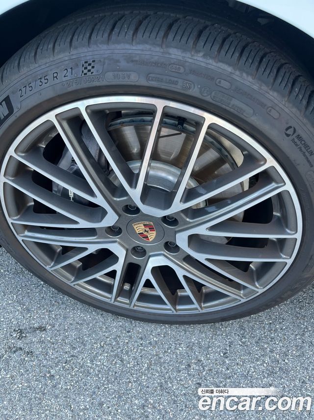 Porsche Panamera (976) 2.9 AWD E-Hybrid 2025 — фото 15