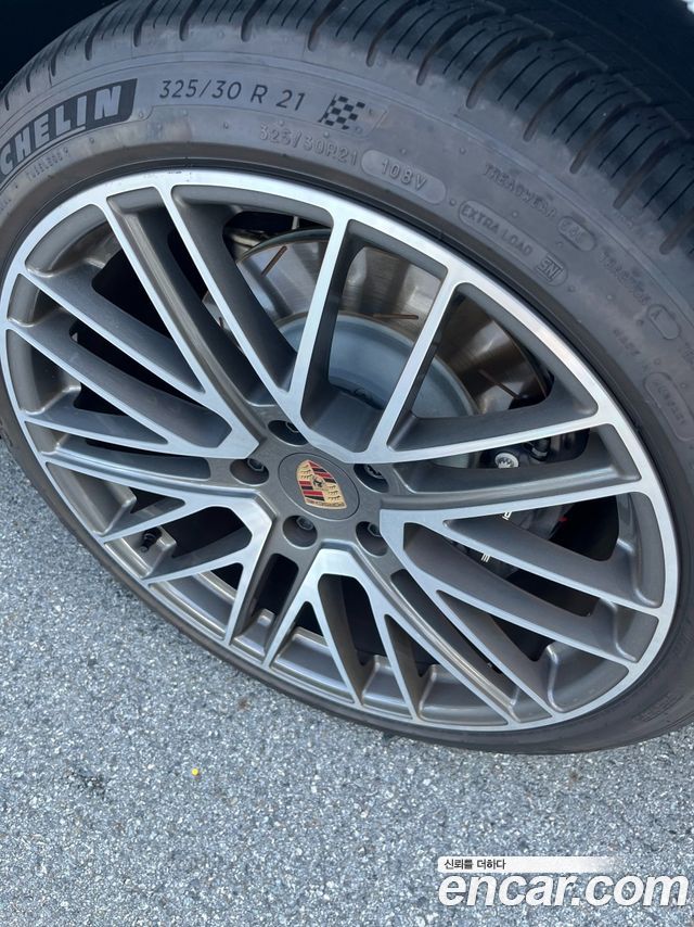 Porsche Panamera (976) 2.9 AWD E-Hybrid 2025 — фото 16