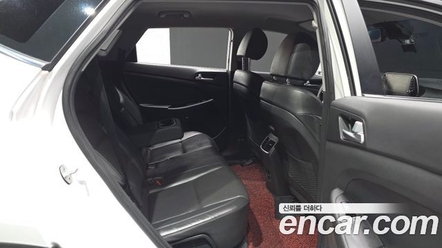 Hyundai Tucson Diesel 2.0 2WD Premium 2019 — фото 11