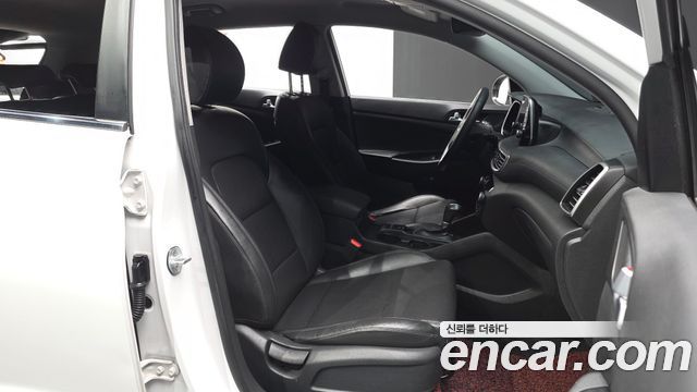 Hyundai Tucson Diesel 2.0 2WD Premium 2019 — фото 12