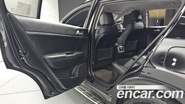 Kia Sportage The Bold Gasoline Prestige 2019 — фото 12