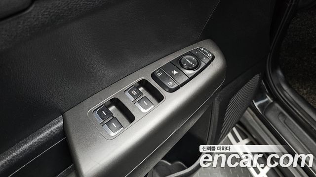 Kia Sportage The Bold Gasoline Prestige 2019 — фото 27