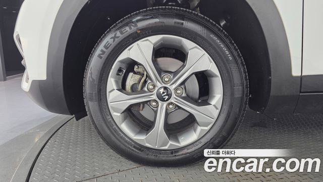 Kia Seltos Diesel 1.6 2WD Trendy 2022 — фото 5
