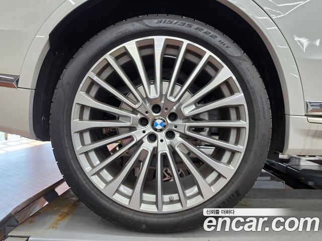 BMW X7 (G07) xDrive 40i Design Pure Excellence 6-Seater 2026 — фото 5