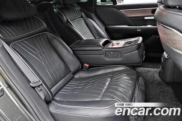 Genesis G90 (RS4) Gasoline 3.5 Turbo AWD 2022 — фото 19