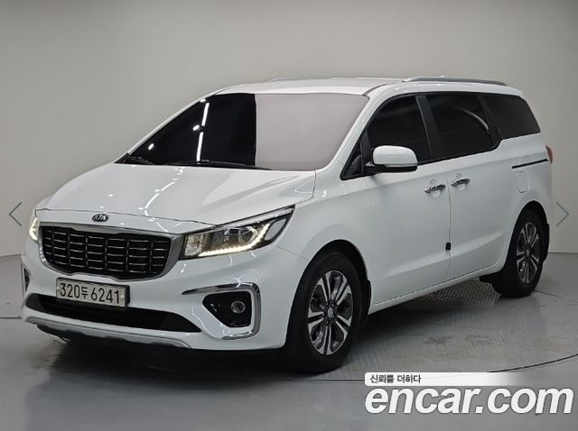 Kia Carnival 9-Seater Luxury