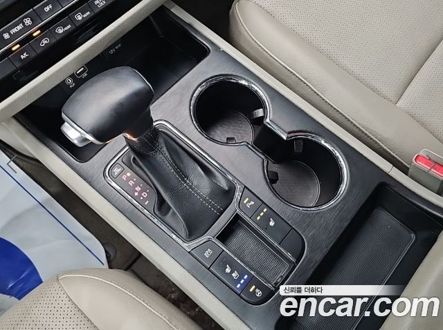 Kia Carnival 9-Seater Luxury 2019 — фото 8