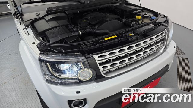 Land Rover Discovery 4 3.0 SDV6 HSE 2016 — фото 6