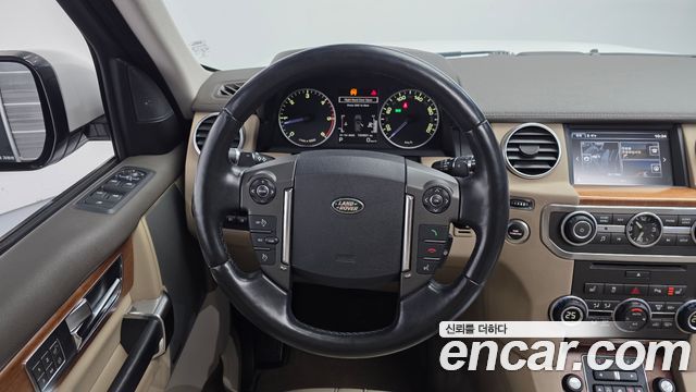 Land Rover Discovery 4 3.0 SDV6 HSE 2016 — фото 13