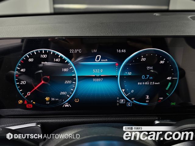 Mercedes-Benz GLB-Class (X247) GLB250 4MATIC 2021 — фото 8