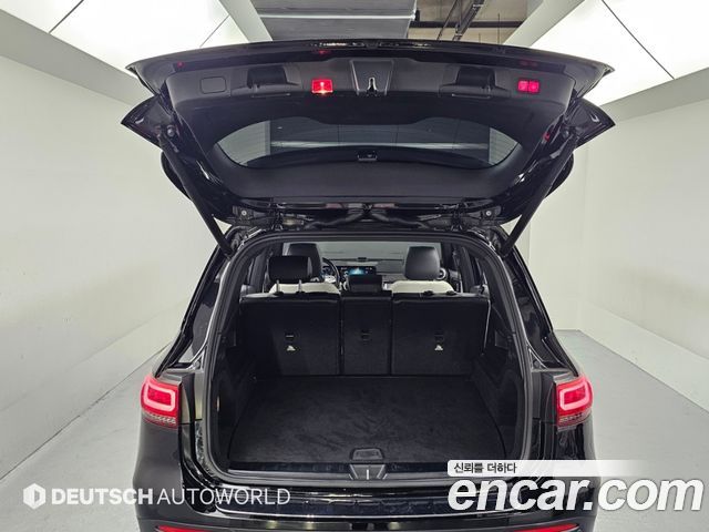 Mercedes-Benz GLB-Class (X247) GLB250 4MATIC 2021 — фото 23