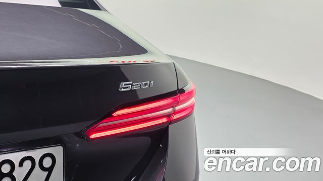 BMW 5 Series (G60) 520i M Sport 2024 — фото 23