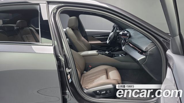 BMW 5 Series (G60) 520i M Sport 2024 — фото 26