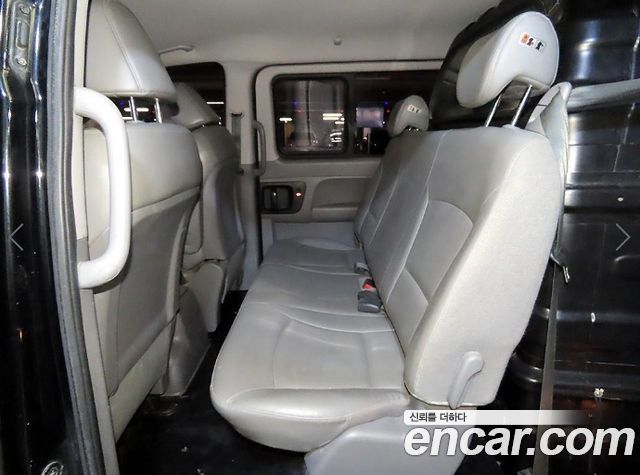 Hyundai Grand Starex Van 5-Seater Modern 2019 — фото 7