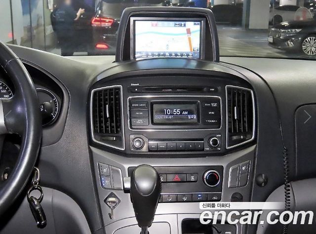 Hyundai Grand Starex Van 5-Seater Modern 2019 — фото 15