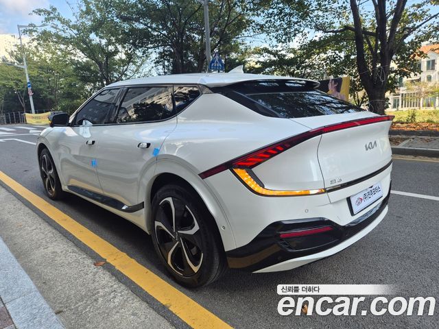 Kia EV6 Long Range GT Line 2022 — фото 6