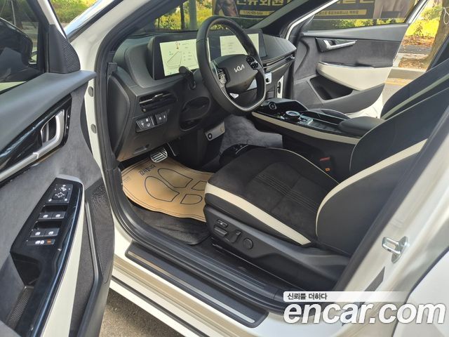 Kia EV6 Long Range GT Line 2022 — фото 7