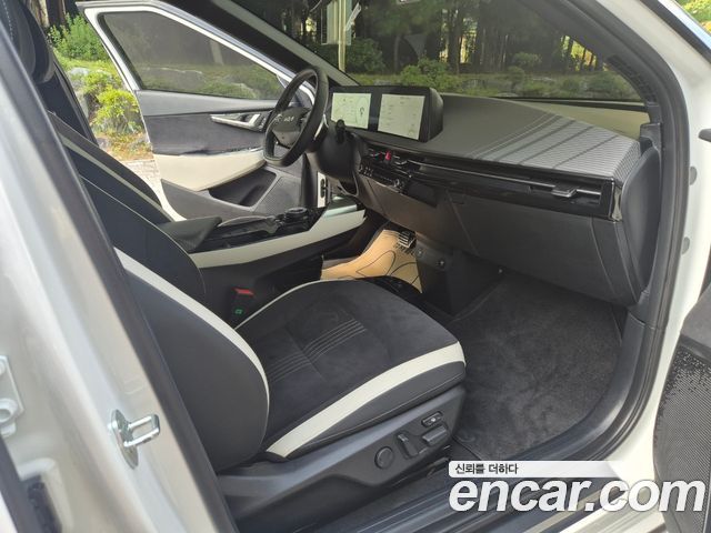 Kia EV6 Long Range GT Line 2022 — фото 19