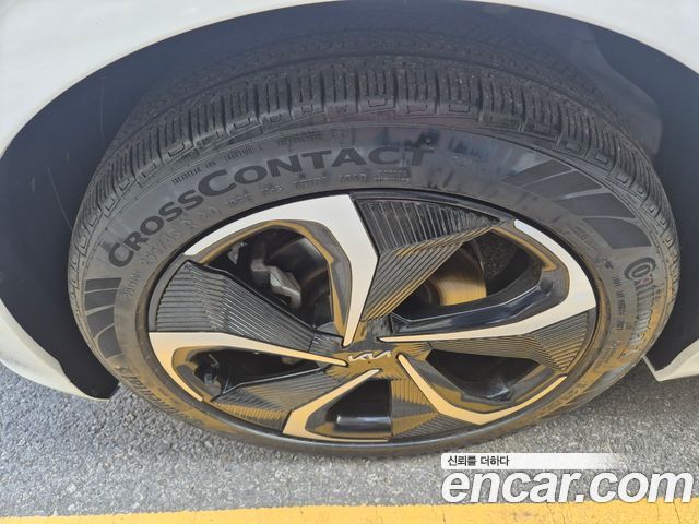 Kia EV6 Long Range GT Line 2022 — фото 24