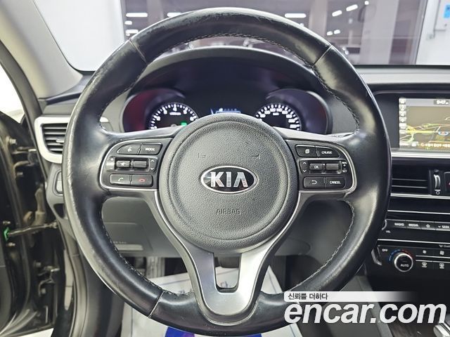 Kia K5 (II) 2.0 MX Prestige 2018 — фото 9