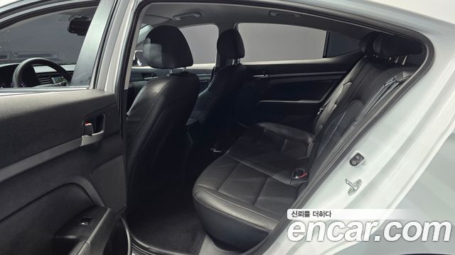 Hyundai Avante (AD) 1.6 GDI Value Plus 2018 — фото 12