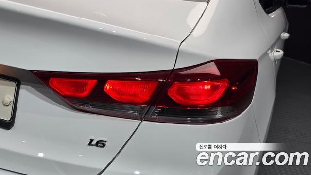 Hyundai Avante (AD) 1.6 GDI Value Plus 2018 — фото 23