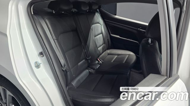 Hyundai Avante (AD) 1.6 GDI Value Plus 2018 — фото 26