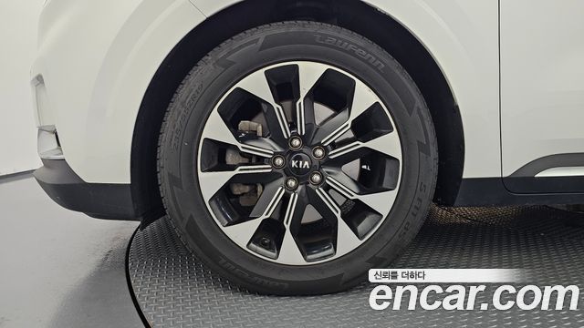 Kia Carnival (IV) Diesel 9-Seater Signature 2021 — фото 5
