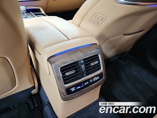 Kia K9 5.0 GDI AWD Quantum 2021 — фото 18