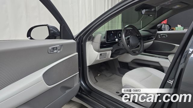 Hyundai Ioniq 6 Long Range Exclusive + 2023 — фото 10