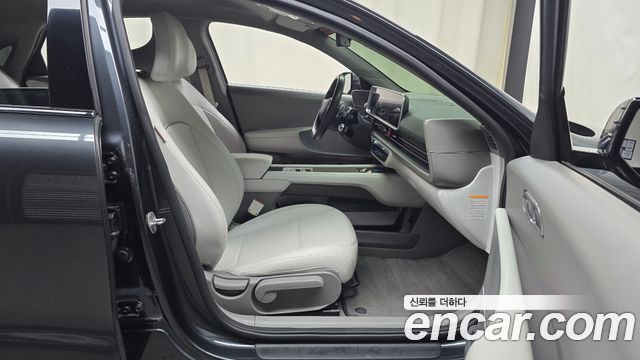 Hyundai Ioniq 6 Long Range Exclusive + 2023 — фото 32