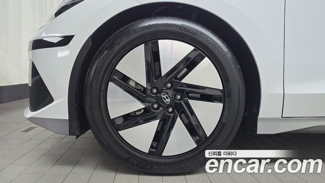 Hyundai Ioniq 6 Long Range Exclusive 2023 — фото 5