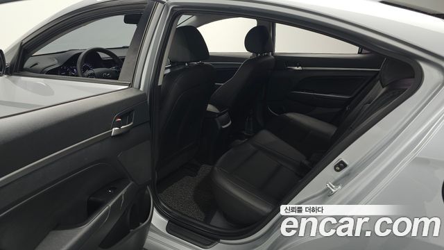 Hyundai Avante (AD) 1.6 Style 2020 — фото 12