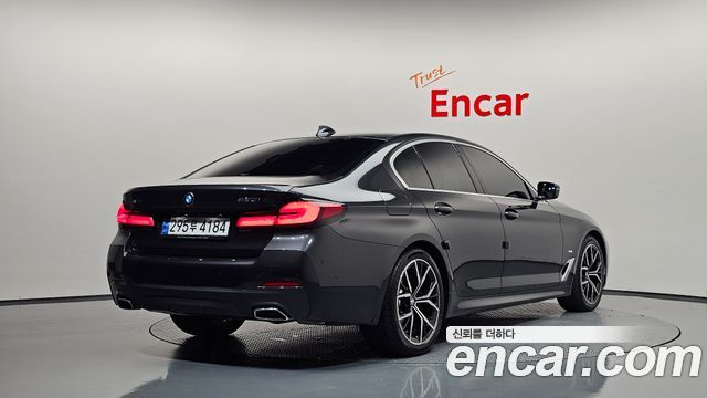 BMW 5 Series (G30) 530i xDrive M Sport Package 2023 — фото 2