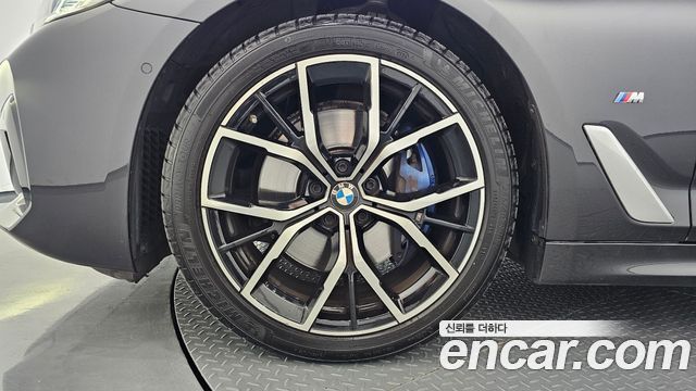 BMW 5 Series (G30) 530i xDrive M Sport Package 2023 — фото 5
