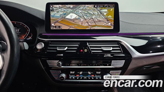 BMW 5 Series (G30) 530i xDrive M Sport Package 2023 — фото 12