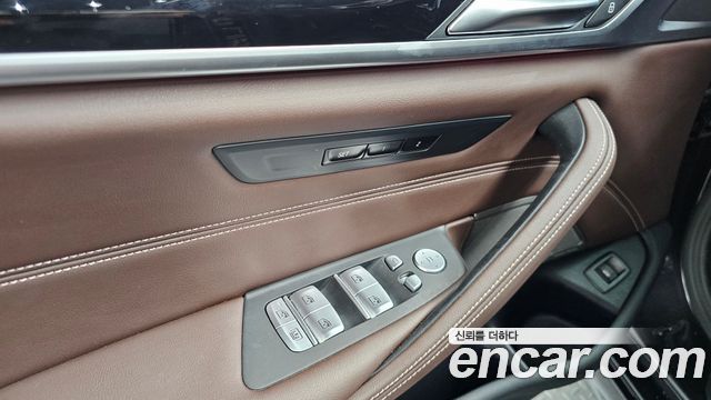 BMW 5 Series (G30) 530i xDrive M Sport Package 2023 — фото 31