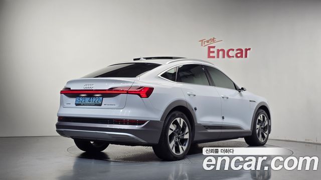 Audi e-tron 50 Quattro Sportback 2022 — фото 2