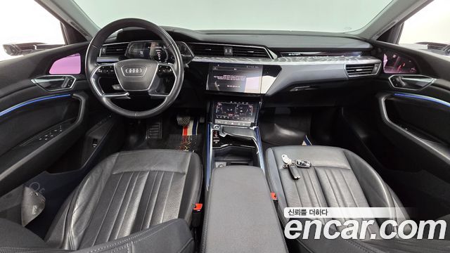Audi e-tron 50 Quattro Sportback 2022 — фото 7