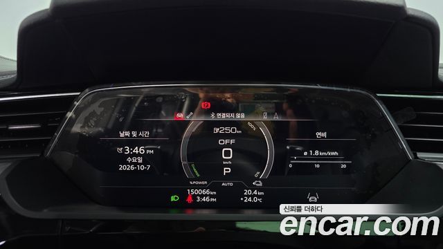 Audi e-tron 50 Quattro Sportback 2022 — фото 8