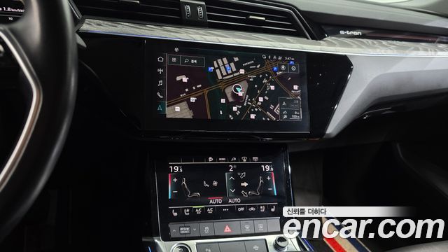 Audi e-tron 50 Quattro Sportback 2022 — фото 13